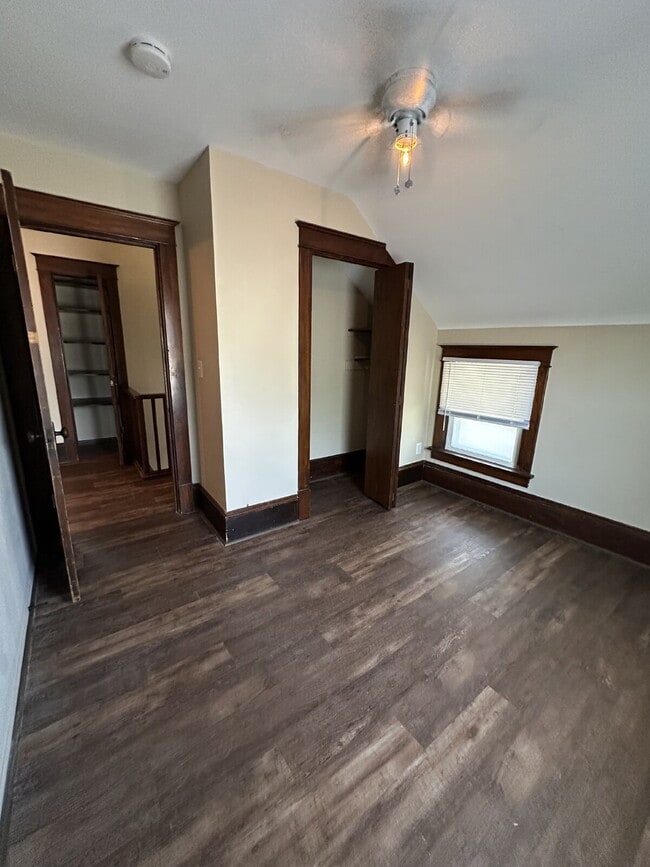 Building Photo - 1237 8th St