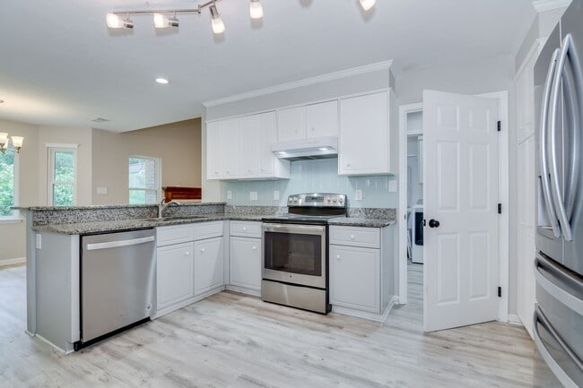 Building Photo - Brick Ranch in Evans