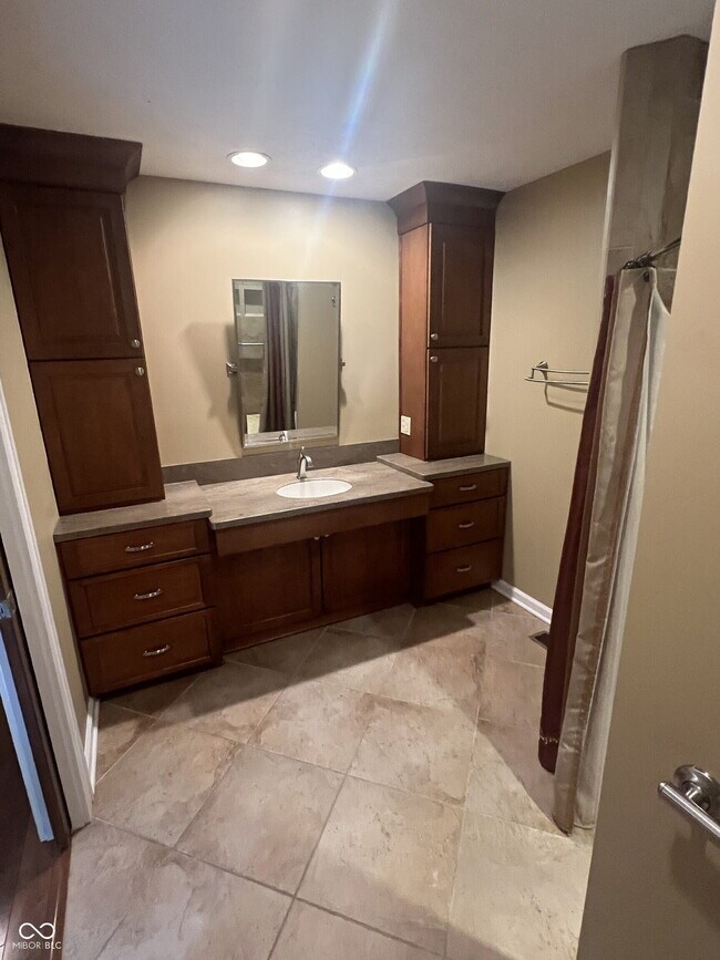 Building Photo - 12748 Limberlost Dr