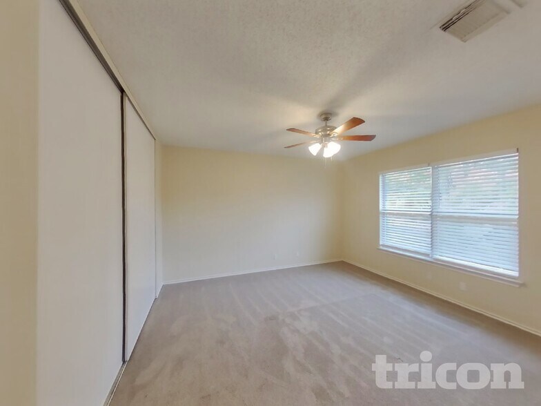 Building Photo - 10102 Silverwagon San Antonio TX