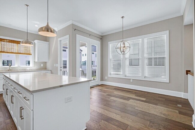 Building Photo - 4909 Madone Dr