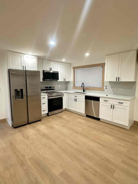 Building Photo - 6251 S 129th St