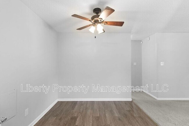Building Photo - 512 Nottingham Dr
