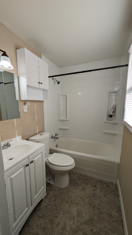 Building Photo - 2114 2nd Ave N