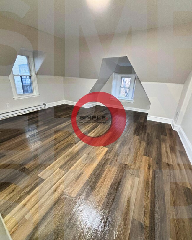 Building Photo - 230 N 4th St