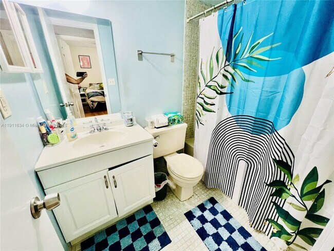 Building Photo - 1021 Mockingbird Ln