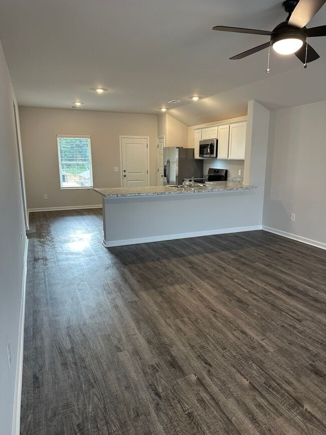 Building Photo - 175 Buckhorn Ln