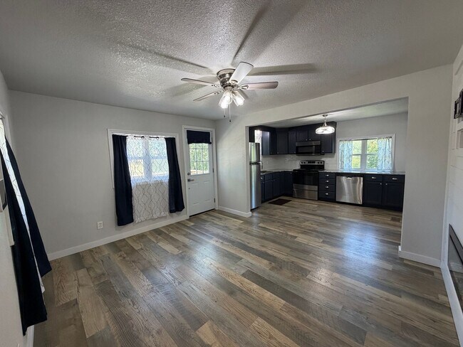 Building Photo - 103 Bell Creek Rd