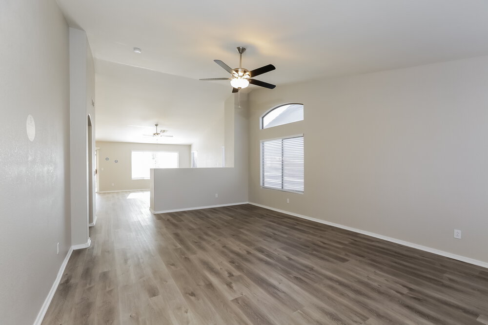 Building Photo - 10355 W Sunflower Pl