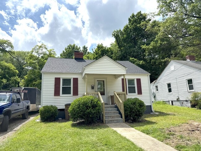 Building Photo - 1302 Highland Ave