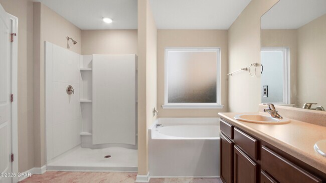 Building Photo - 7115 Shimano Way