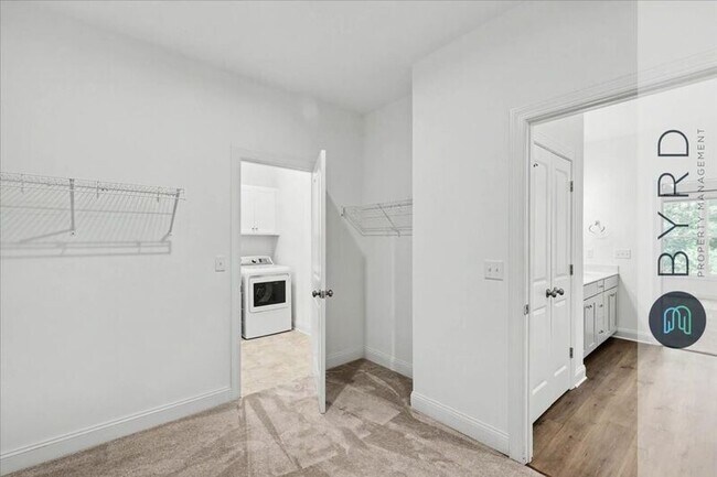 Building Photo - 9001 Sharpe Ct
