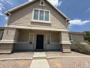 Building Photo - "Spacious 3-Bedroom Gem with 2.5 Baths in ...