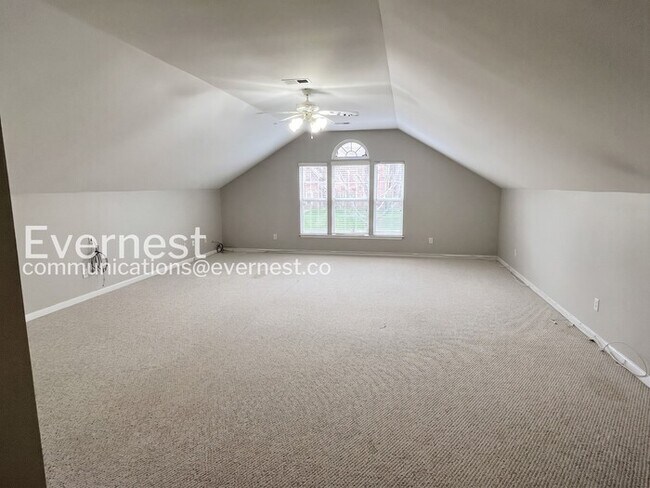 Building Photo - 743 Rolling Fork Dr