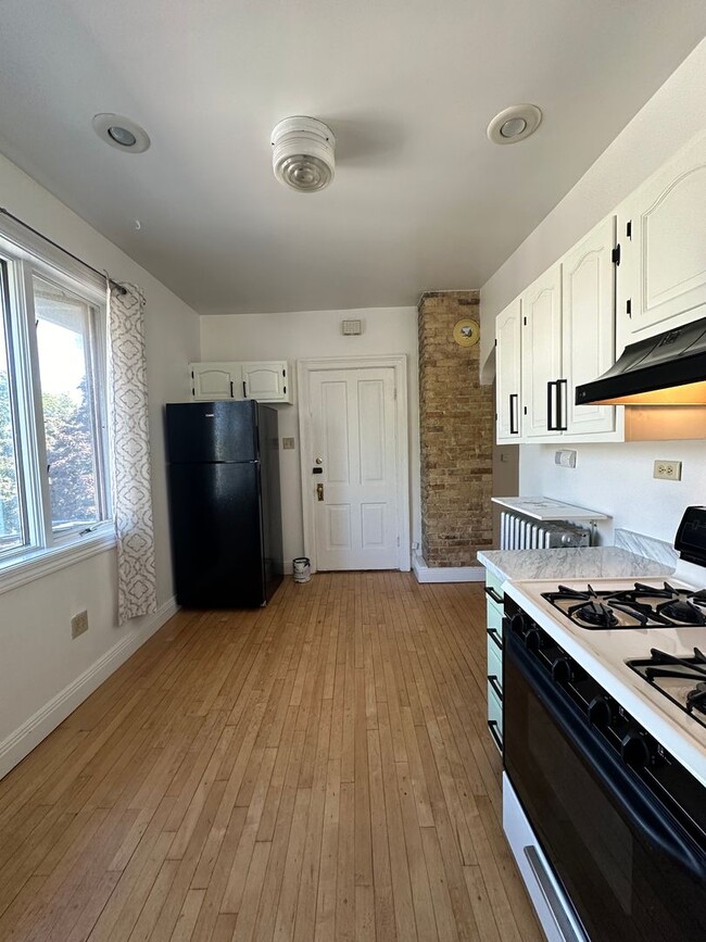 Building Photo - 1531 N Jackson St