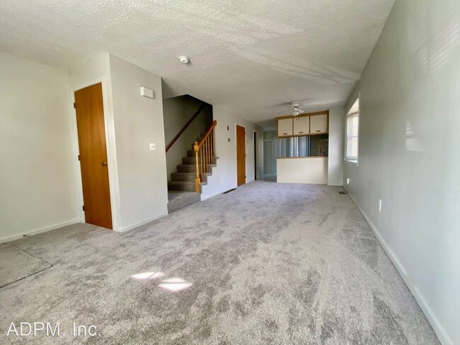Building Photo - 2 br, 1.5 bath House - 121 Fox Hollow