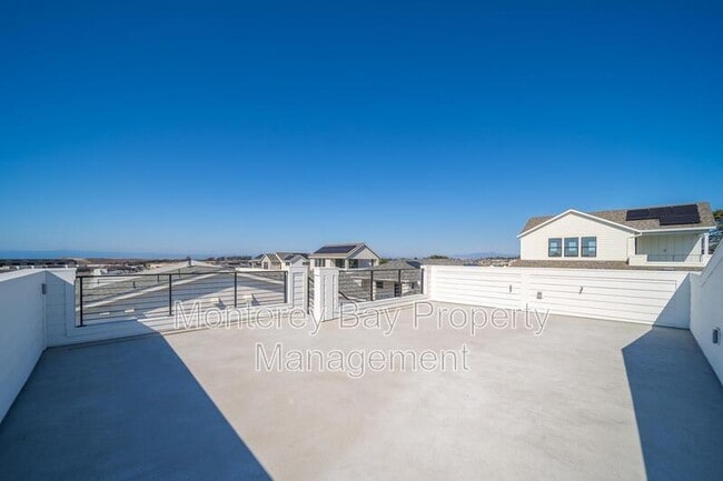 Building Photo - 2408 Schooner Ave