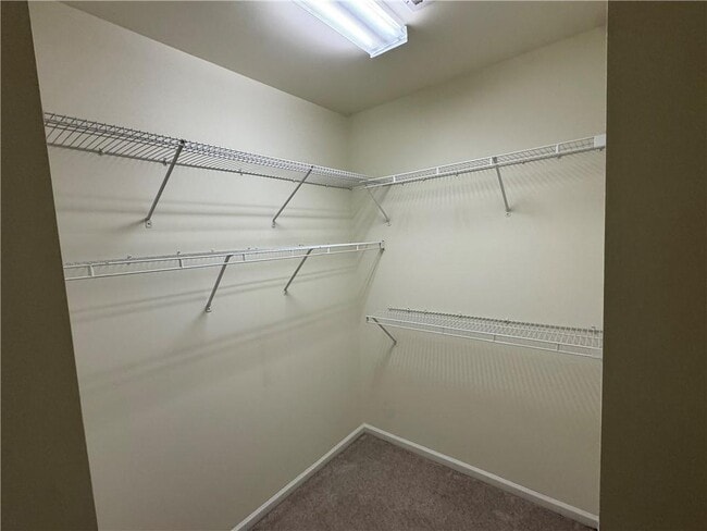 Building Photo - 5055 Hastings Terrace