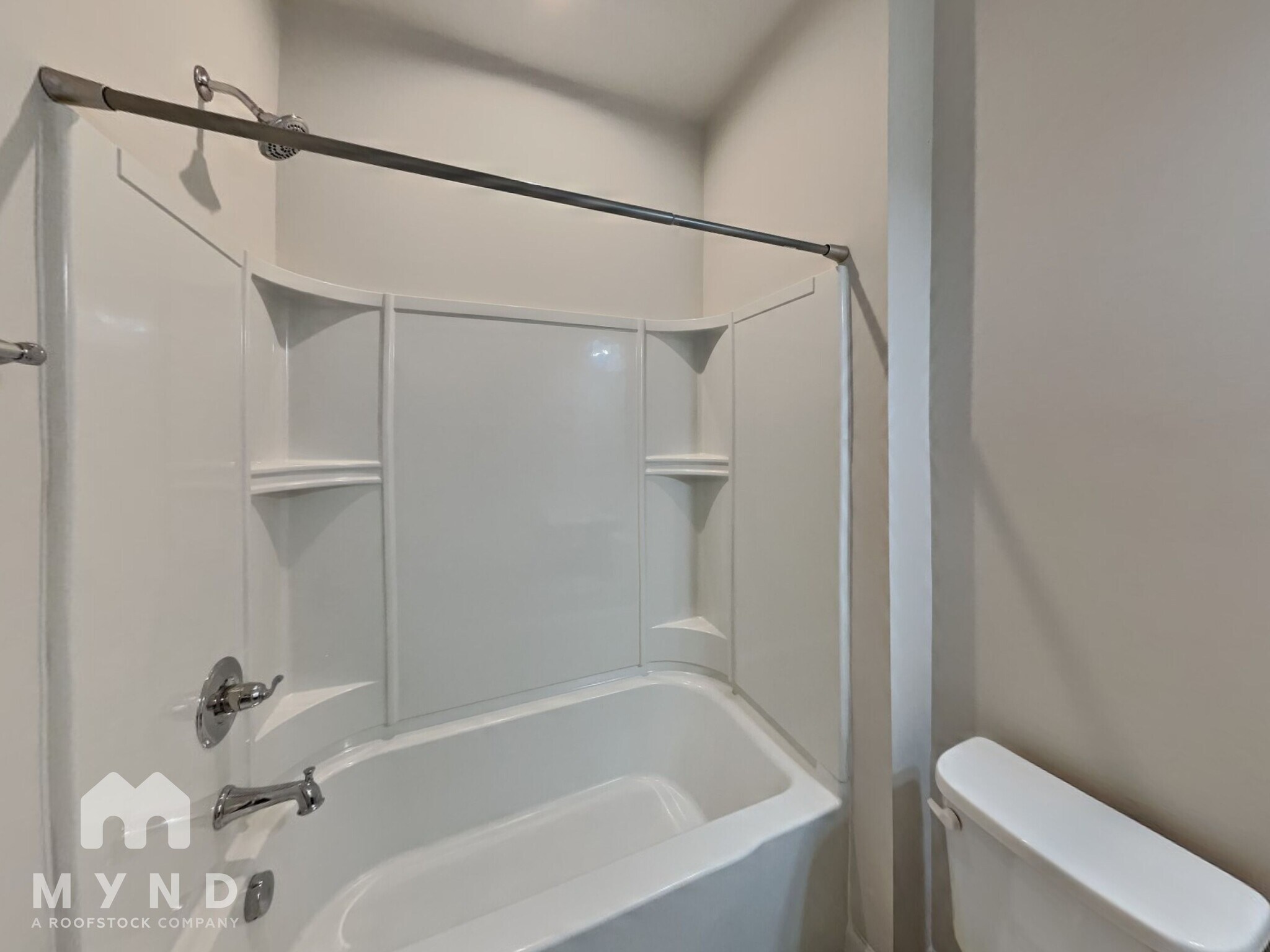 Building Photo - 308 Poplar Leaf Way