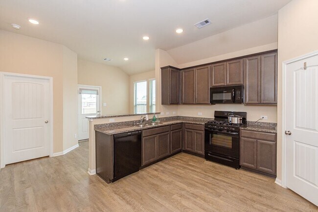 Building Photo - 14657 E Pine Heart Dr