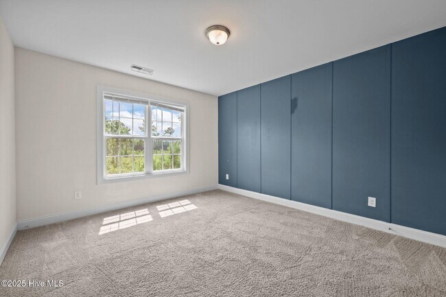 Building Photo - 541 Transom Wy