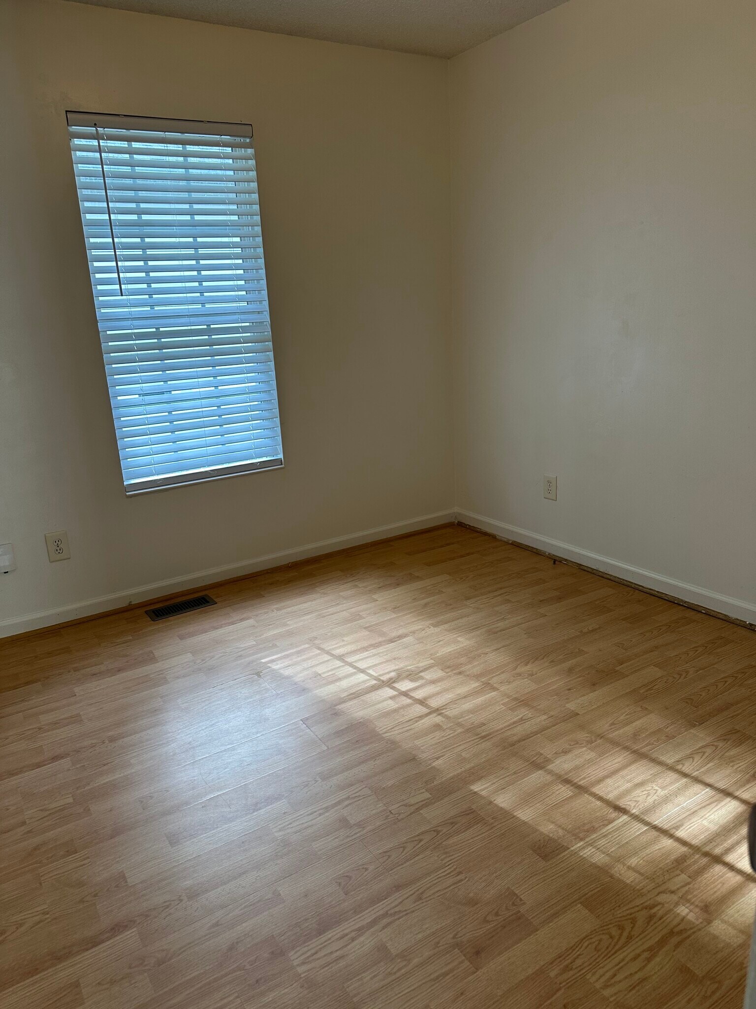 Building Photo - 3939 McIntosh St