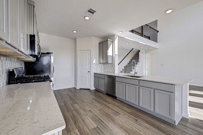 Building Photo - 2605 Mackinac Bay Dr