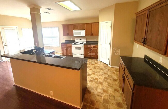 Building Photo - 8612 Orleans Ln