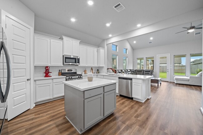 Building Photo - 21019 Seneca Bluff Ln