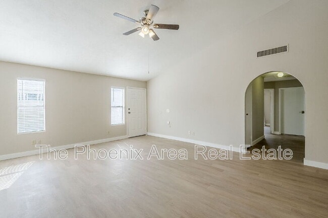 Building Photo - 3946 W Cindy St