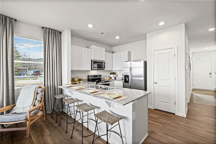 Building Photo - 3 Silverbell Ln NW