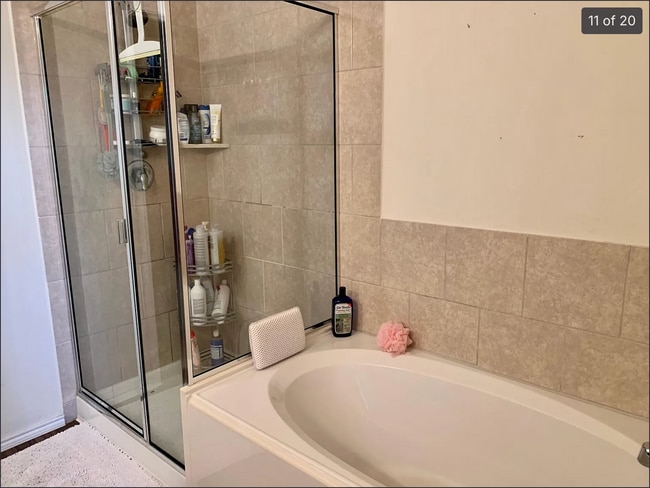 Building Photo - 469 Pollyann Trl