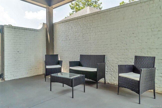 Building Photo - 7132 Fain Park Dr