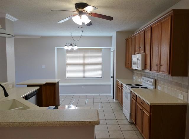 Building Photo - 7208 Yellowstone Dr