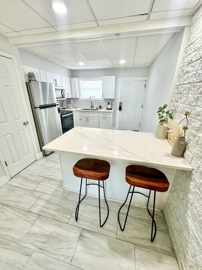 Building Photo - 334 Bluefish Dr