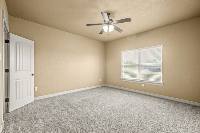 Building Photo - Spacious 4-Bedroom Home with Game Room in Desirable Community!