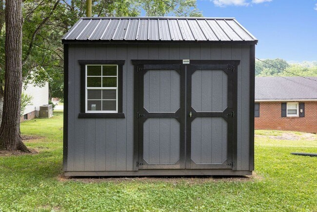 Building Photo - 106 Lafon Dr
