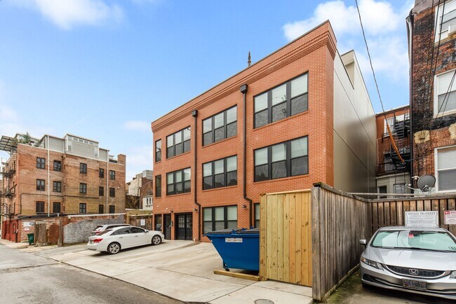 Building Photo - For Rent: Stylish Urban Living at 815 Park Ave – Your City Oasis Awaits!