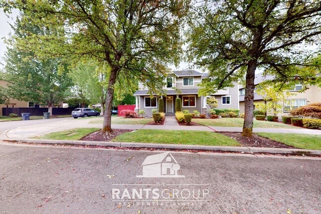 Primary Photo - Stunning 4-Bedroom, 2.5 Bathroom Home on a...