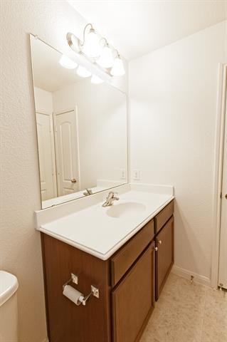 Building Photo - 1829 Persimmon Dr