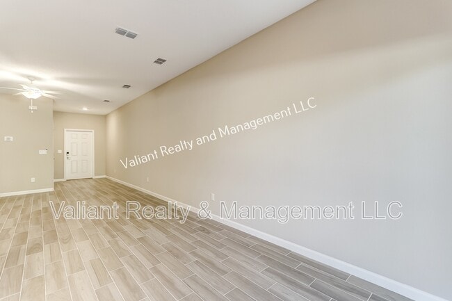 Building Photo - 2607 Sandy Dune Dr