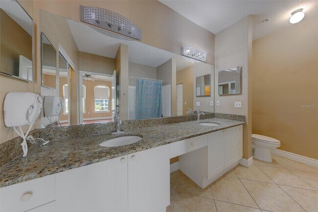 Building Photo - 2705 Via Murano