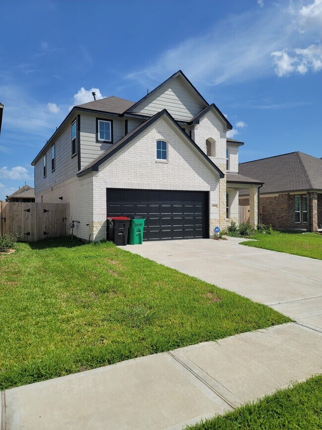 Building Photo - 4418 Hronas Dr