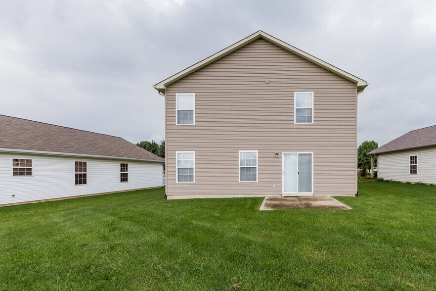 Building Photo - 5617 Sweet River Dr