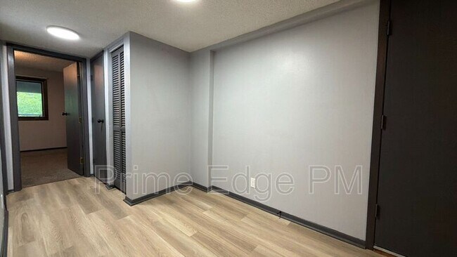 Building Photo - 2343 B St