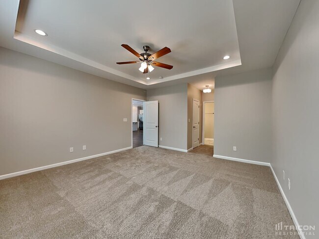 Building Photo - 122 Carissa Dr