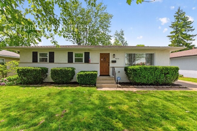 Building Photo - Newly Remodeled, Spacious House, 2 Car Garage