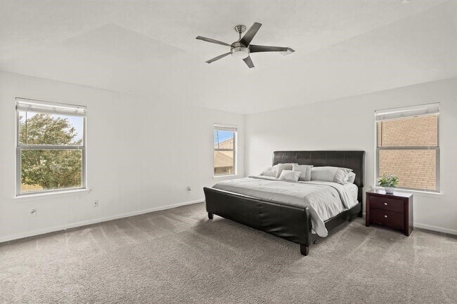 Building Photo - 6719 Path Way Ct