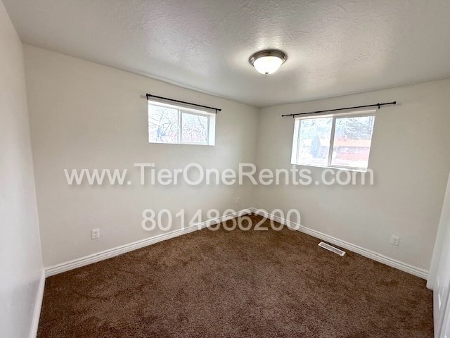 Building Photo - NO DEPOSIT option available for qualified renters!