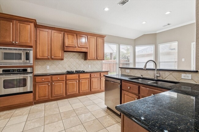 Building Photo - 6502 Grand Flora Ct